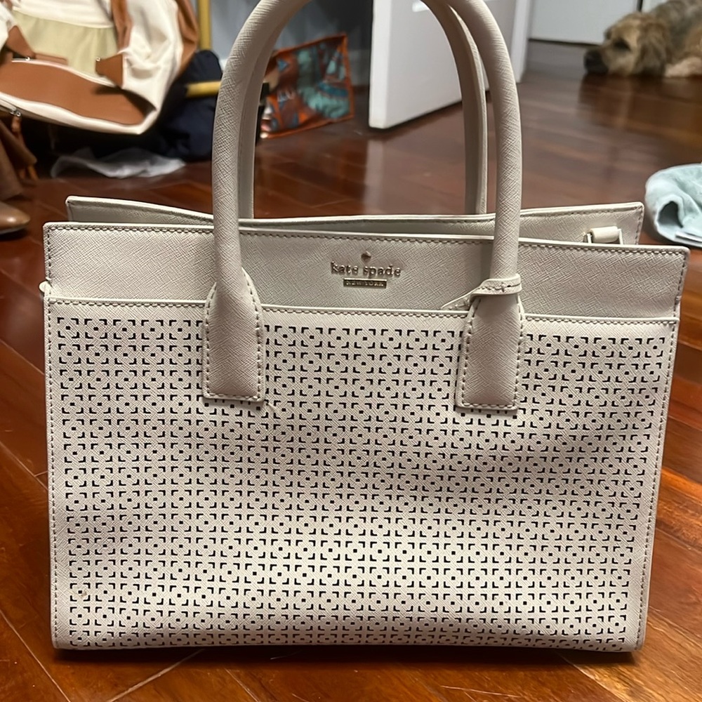 Great Condition Kate Spade purse !